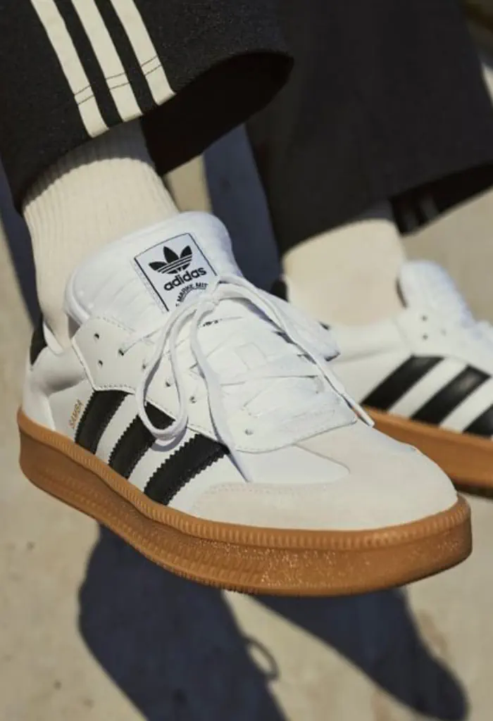 compressed-2APyHLkJNM9iv1VljjjOKmjuJ8U5mmg7_2