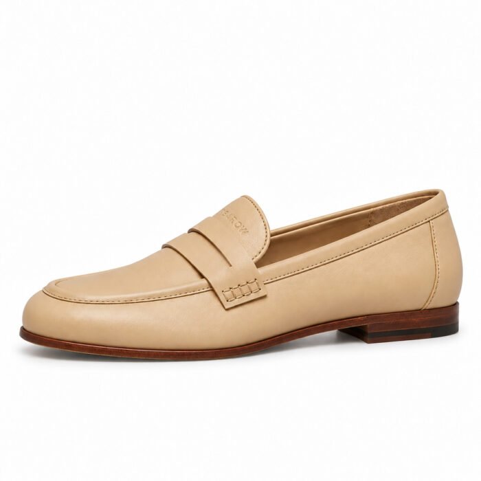 Mocassino in nappa, crema – Rearow – Mocassino in nappa crema di profilo dal lato esterno, con la linea di tomaia, suola e tacco